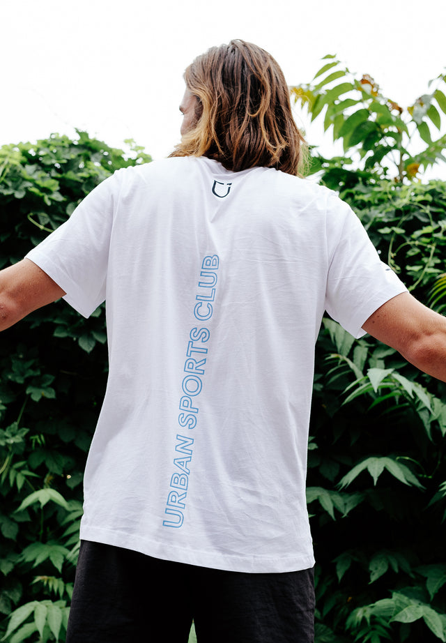 Gift Bundle "Urban Sports Club Membership and Men's Club T-Shirt (White)"